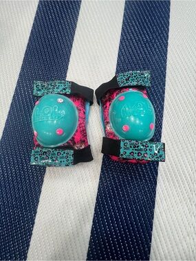 LOL Surprise Kids Knee Pads Teal Pink Protective Gear Set